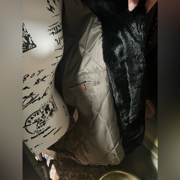 UTEX Vintage Down Filled Parka Puffer Coat taupe color - Picture 13 of 14